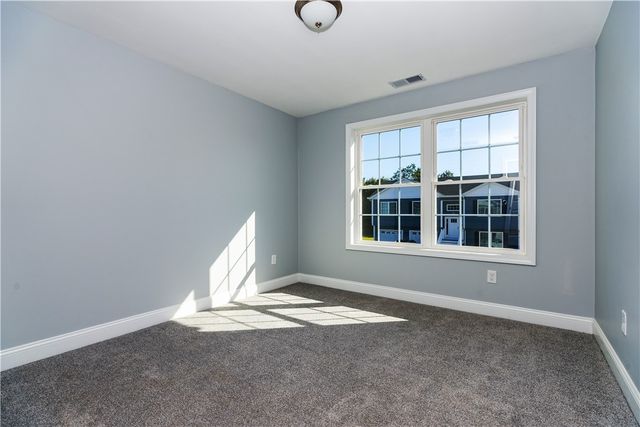 5 June Court, West Warwick, RI 02893