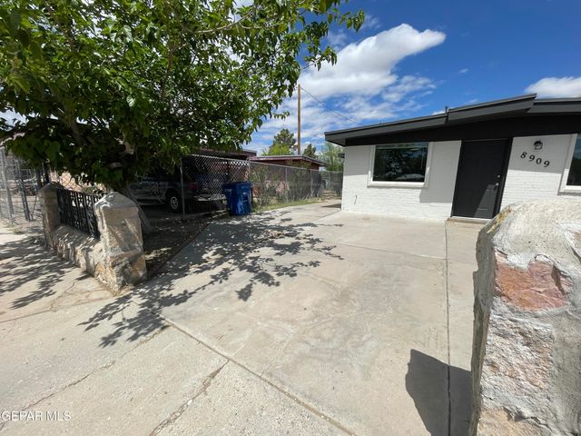 8909 OTYOKWA Way, El Paso, TX 79907