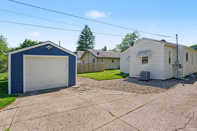 118 S Highland Avenue, Elkhart, IN 46514