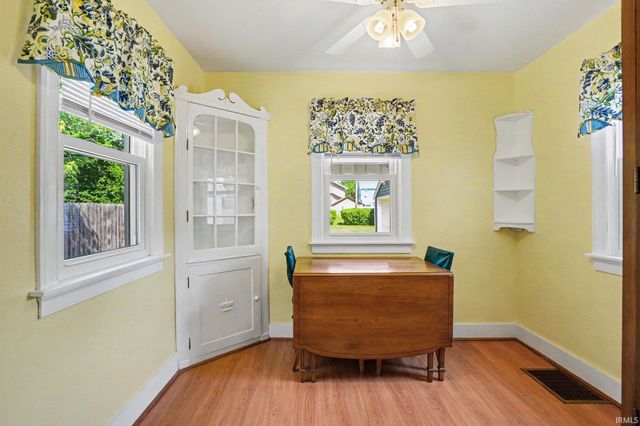 118 S Highland Avenue, Elkhart, IN 46514