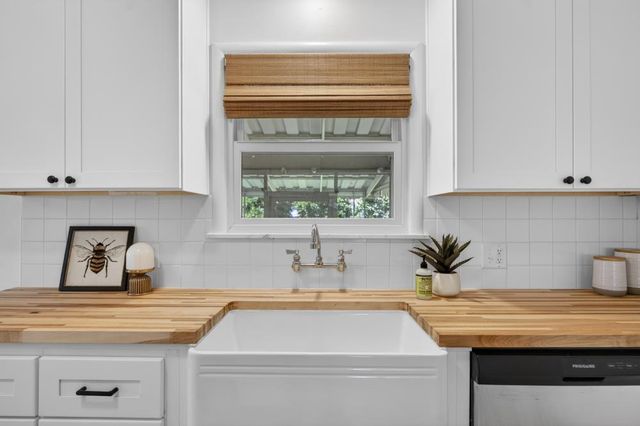 1144 Longcroft St, West Sacramento, CA 95691