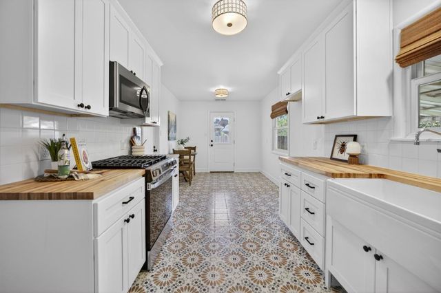 1144 Longcroft St, West Sacramento, CA 95691