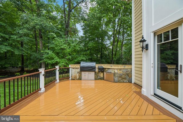 512 SENECA GREEN WAY, Great Falls, VA 22066