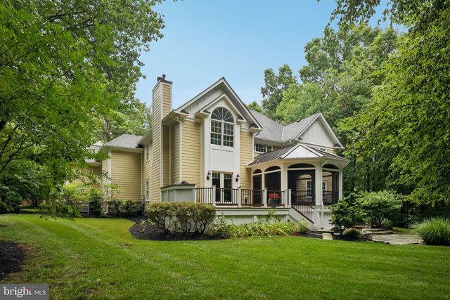 512 SENECA GREEN WAY, Great Falls, VA 22066