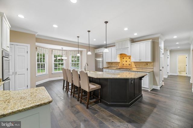 512 SENECA GREEN WAY, Great Falls, VA 22066