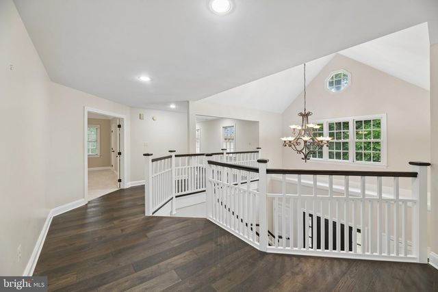 512 SENECA GREEN WAY, Great Falls, VA 22066
