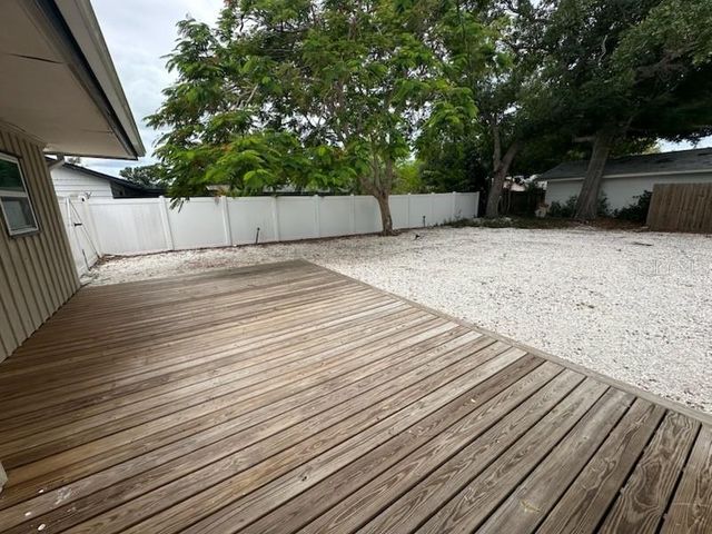 2559 E PAULSTAN COURT, Sarasota, FL 34237