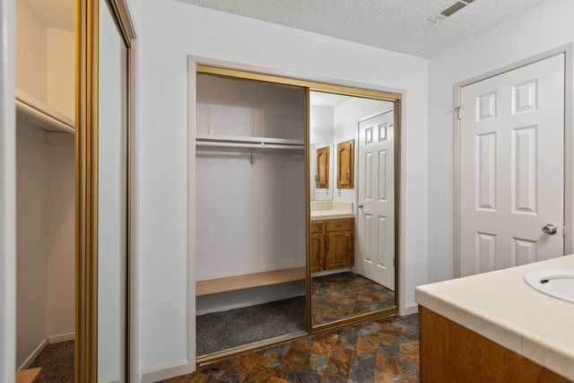 91 Heatherwood Court, Porterville, CA 93257