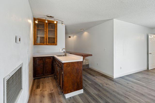 91 Heatherwood Court, Porterville, CA 93257