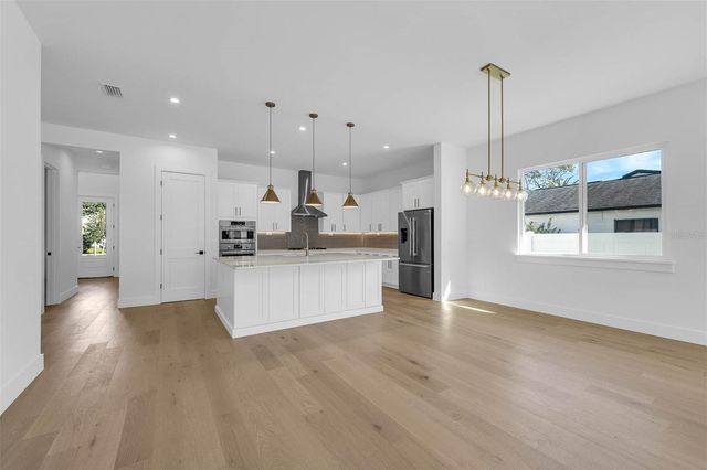 1010 VENETIAN AVENUE, Orlando, FL 32804