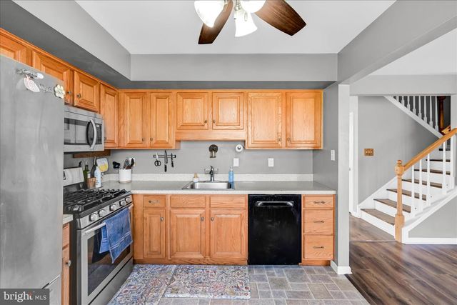 1054 ALEXANDER DR, Temple, PA 19560
