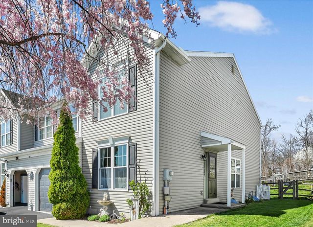 1054 ALEXANDER DR, Temple, PA 19560