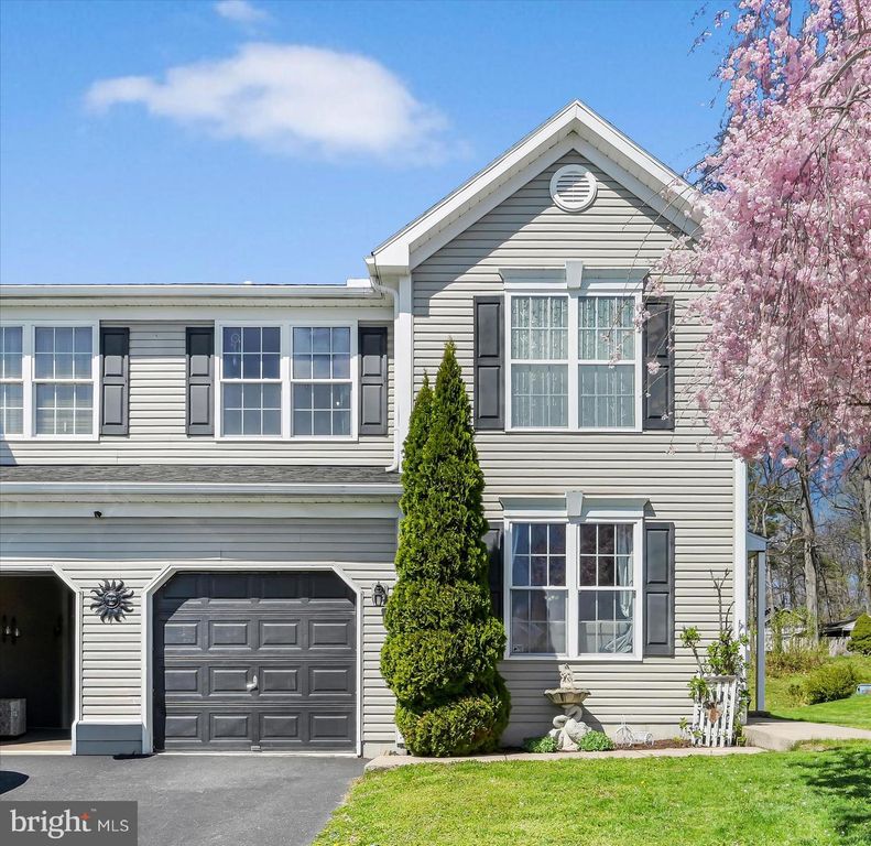 1054 ALEXANDER DR, Temple, PA 19560