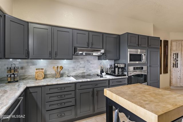 24 Rosete Court, Patagonia, AZ 85624