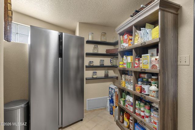 24 Rosete Court, Patagonia, AZ 85624