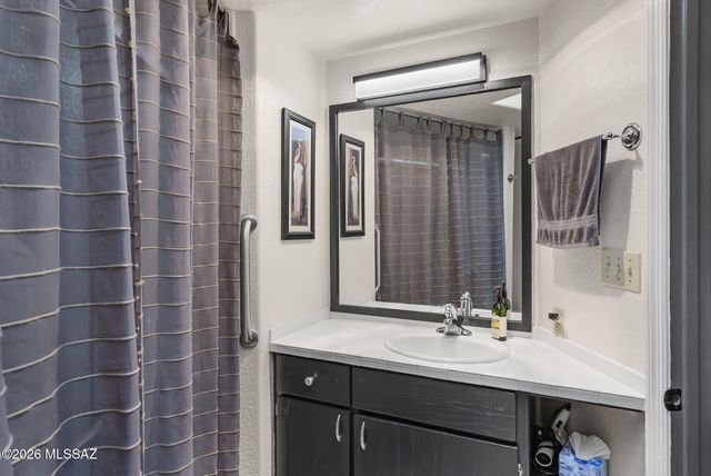 24 Rosete Court, Patagonia, AZ 85624