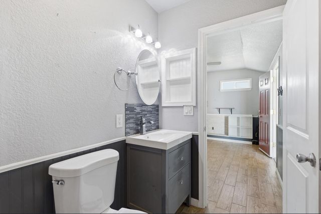 2900 Bell St, Sacramento, CA 95821