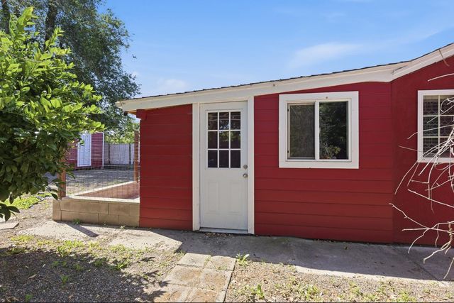 2900 Bell St, Sacramento, CA 95821
