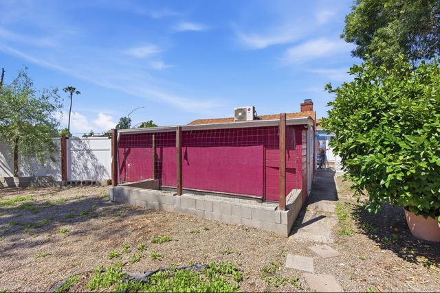 2900 Bell St, Sacramento, CA 95821