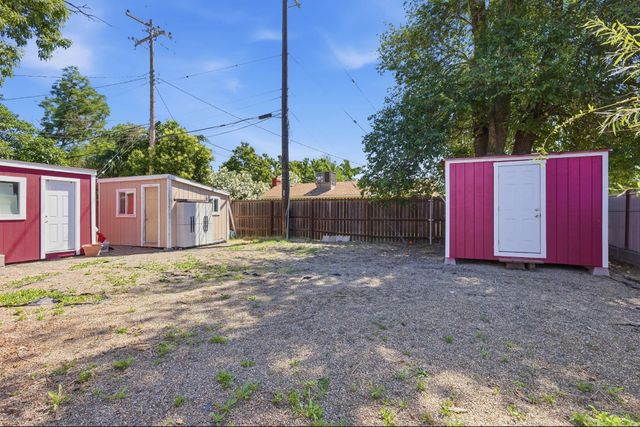 2900 Bell St, Sacramento, CA 95821