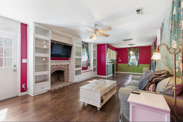 2900 Bell St, Sacramento, CA 95821