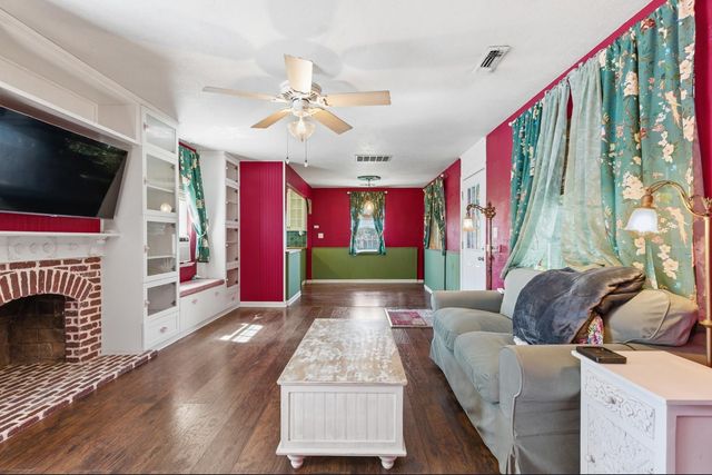 2900 Bell St, Sacramento, CA 95821