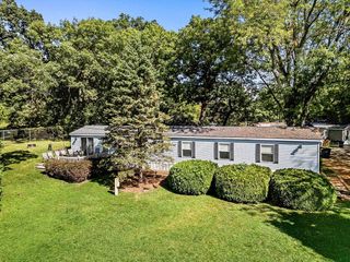 2B Paradise Drive, Lake Mills, WI 53551