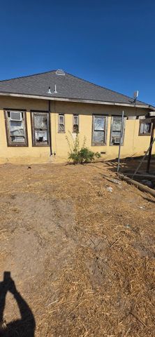 590 E Daleville Avenue, Fresno, CA 93706