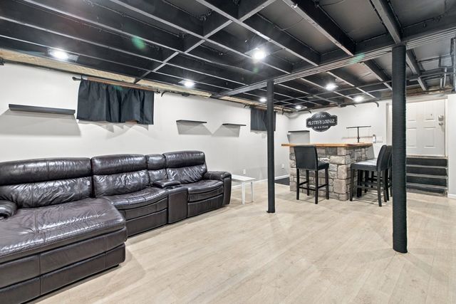 24 Morse Ave, Wilmington, MA 01887