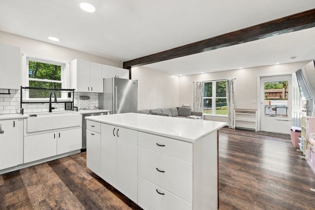 24 Morse Ave, Wilmington, MA 01887