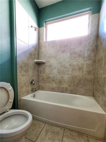 405 S Brook DR, Leander, TX 78641