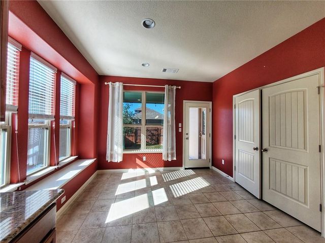 405 S Brook DR, Leander, TX 78641