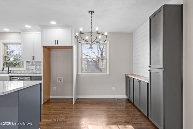 249 Riverview Dr, Mt Washington, KY 40047