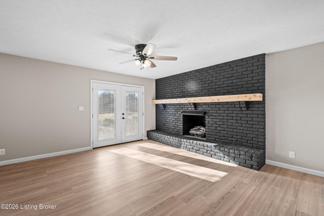 249 Riverview Dr, Mt Washington, KY 40047