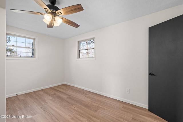 249 Riverview Dr, Mt Washington, KY 40047