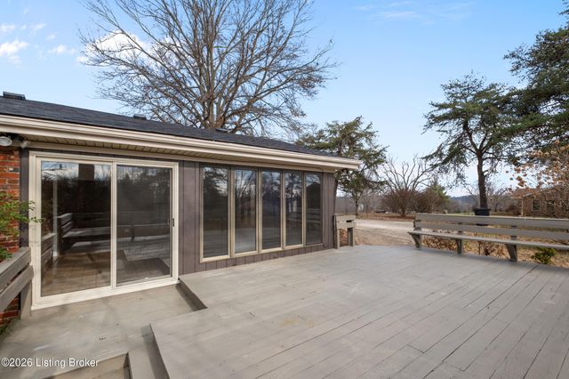 249 Riverview Dr, Mt Washington, KY 40047