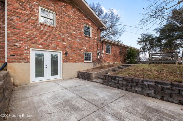 249 Riverview Dr, Mt Washington, KY 40047