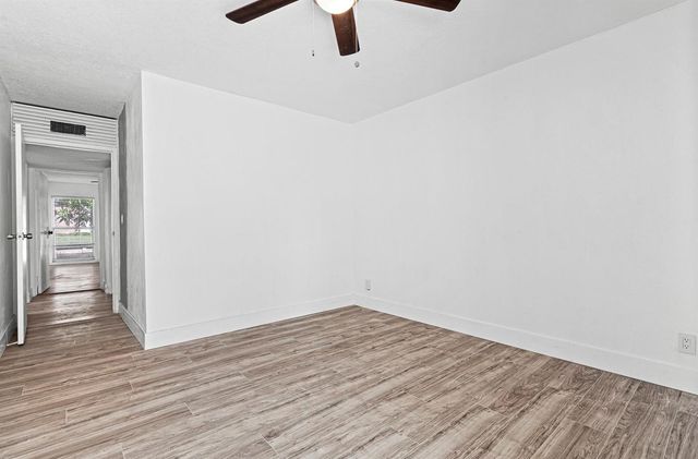 7007 NW 64th Street, Tamarac, FL 33321