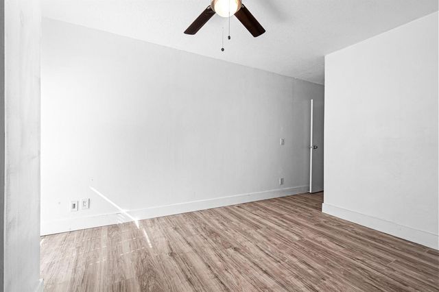 7007 NW 64th Street, Tamarac, FL 33321