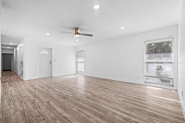 7007 NW 64th Street, Tamarac, FL 33321