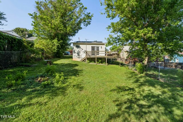 105 York Drive, Bristol, TN 37620