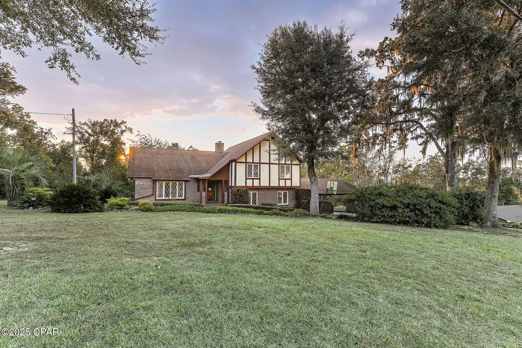 3351 Bevia Road, Marianna, FL 32446