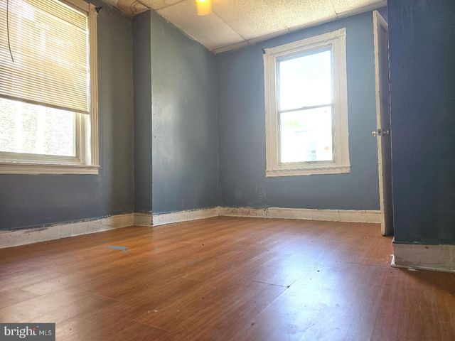 2423 OAKFORD ST, Philadelphia, PA 19146