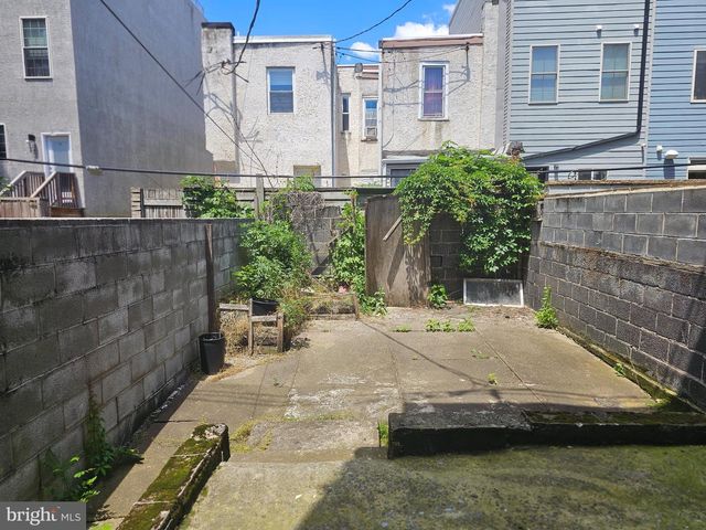 2423 OAKFORD ST, Philadelphia, PA 19146