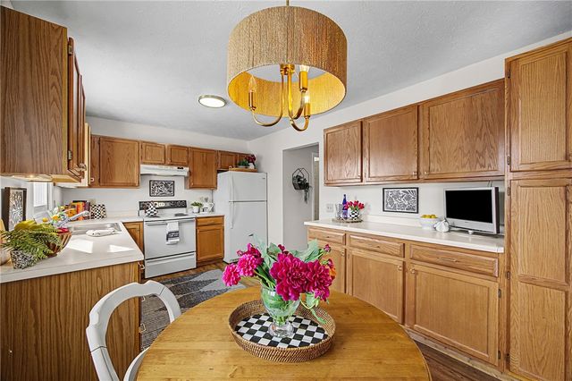 1322 Courtney Drive, Victor, NY 14564