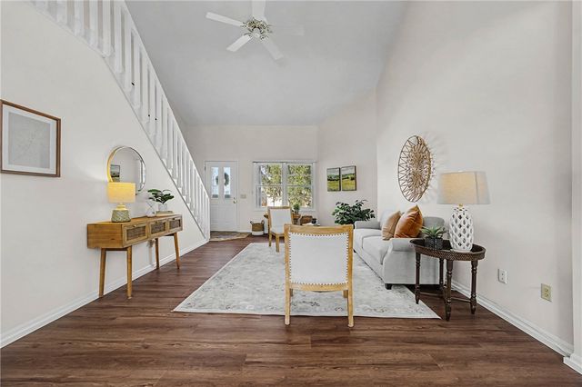 1322 Courtney Drive, Victor, NY 14564