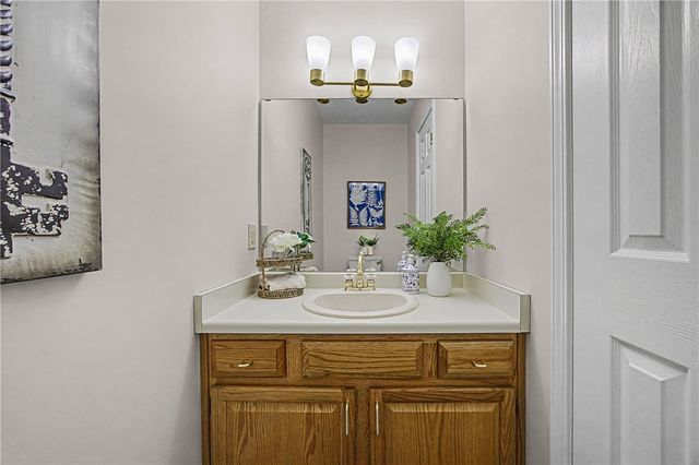 1322 Courtney Drive, Victor, NY 14564