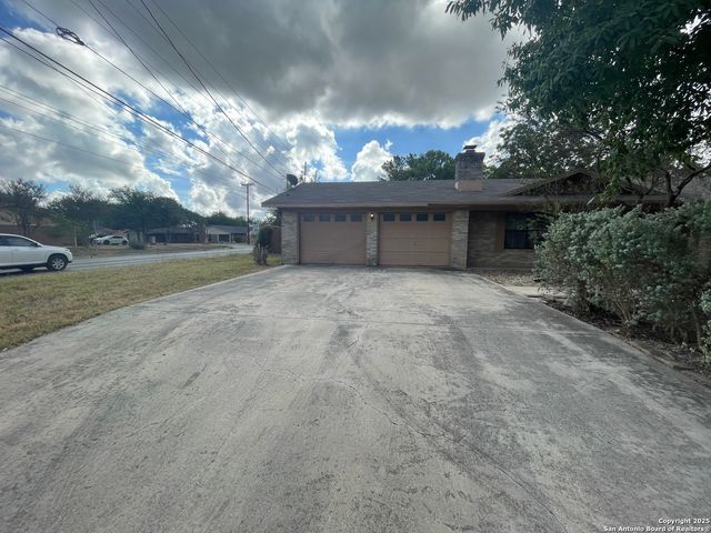 1346 Carnation, New Braunfels, TX 78130