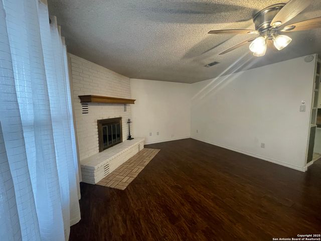 1346 Carnation, New Braunfels, TX 78130