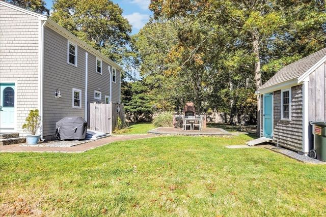 58 Orrs Ave, Barnstable, MA 02601